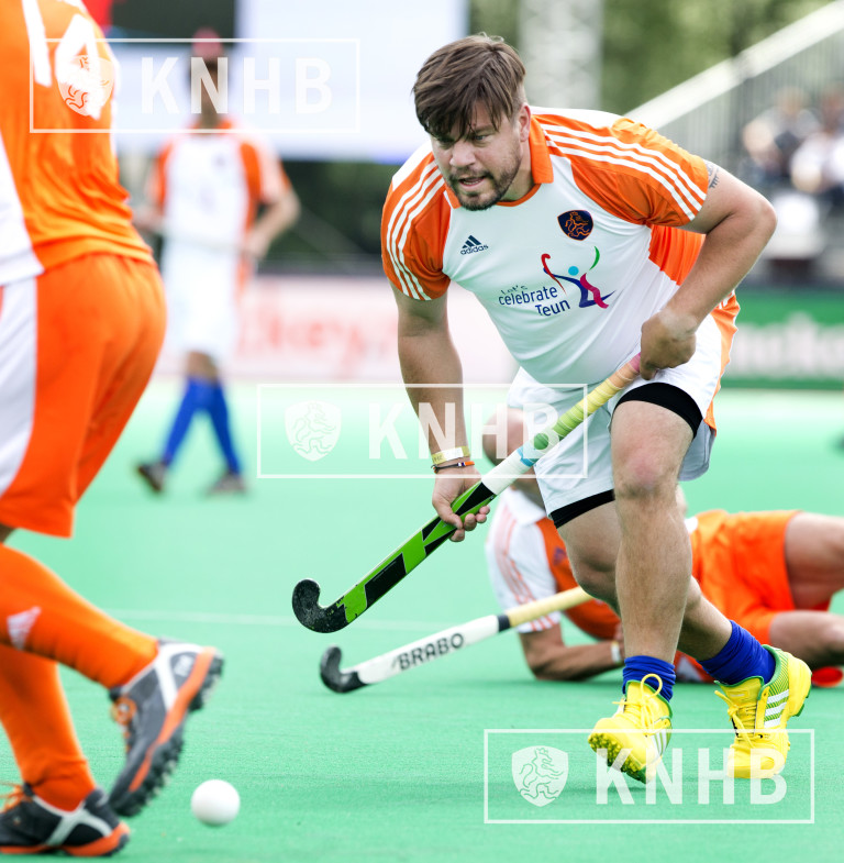 TEUN DE NOOIJER -AFSCHEID-HOCKEY